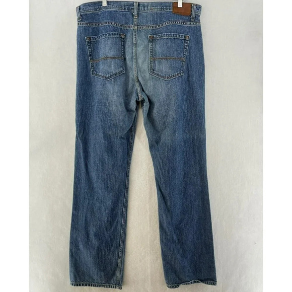 Dockers Jeans Men's 36x34 Blue Medium WashDenim Classic Fit Straight Leg  Button - Picture 2 of 10